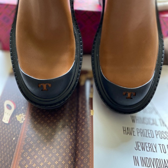 Tory Burch Lug Sole Platform Chelsea Bootie In Caballo Brown/black - Picture 4 of 13